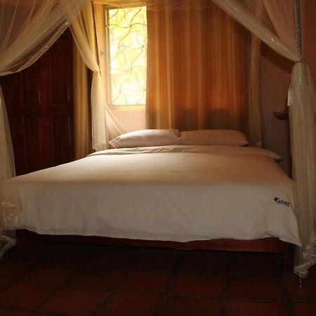 Saltek Forest Cottages Masindi Exterior foto