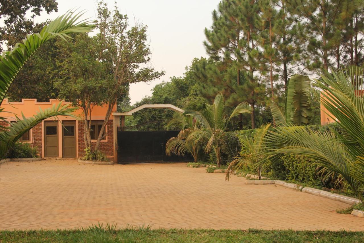 Saltek Forest Cottages Masindi Exterior foto